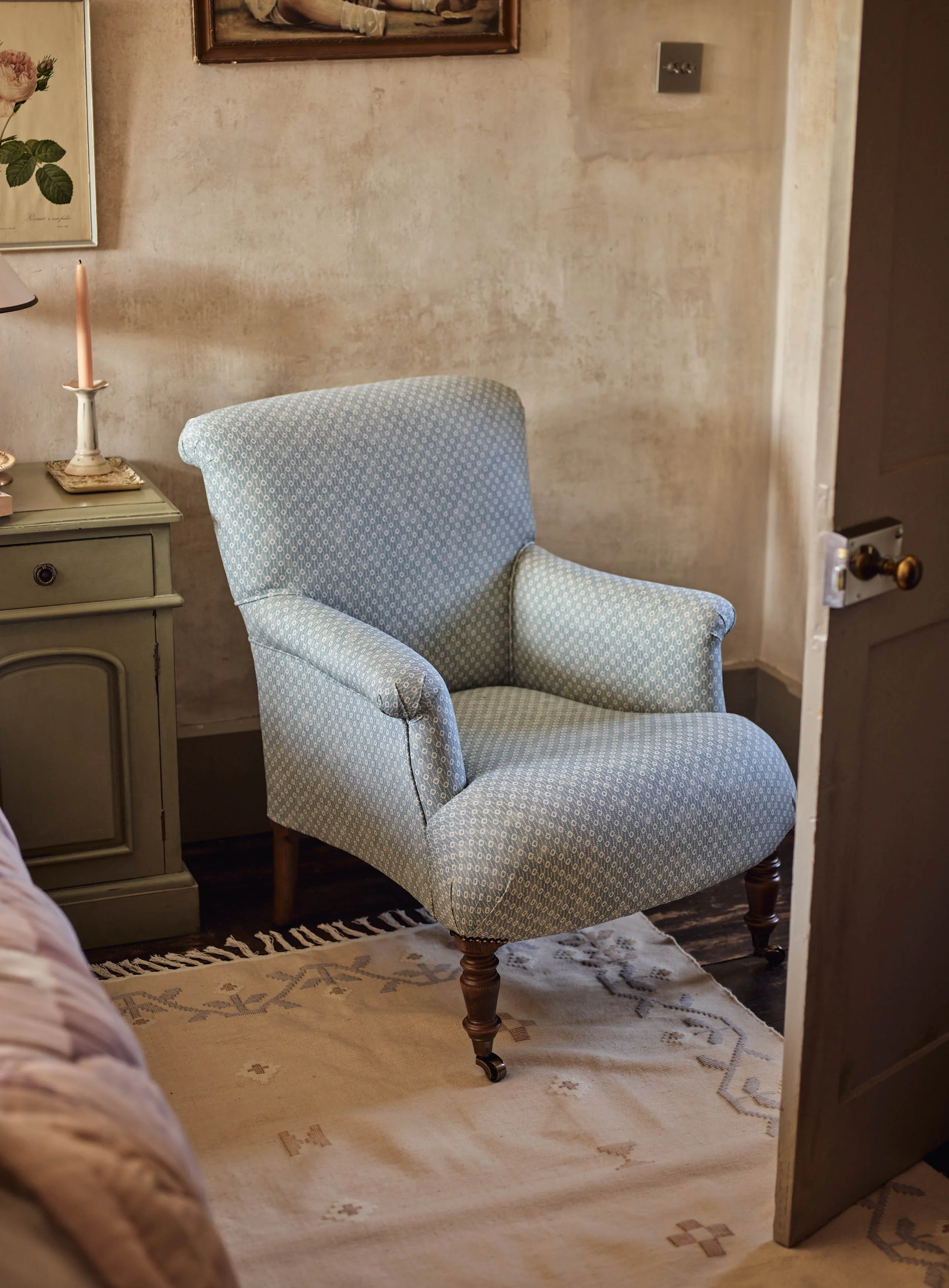 Finley Armchair, Ditsy Blue