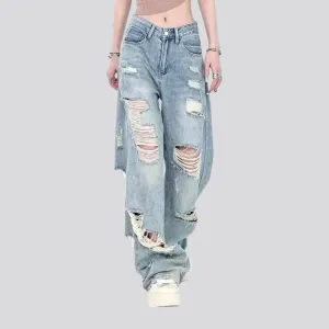 Light loose fit grunge jeans for ladies