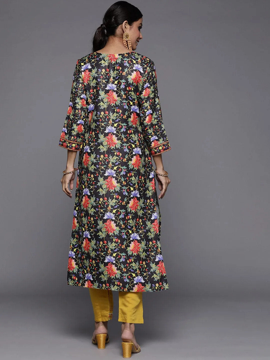 Varanga Woman Pashmina Floral Printed Straight Winter Kurta